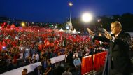 2756 человек, включая сотрудников государственных учреждений, учителей и солдат, уволили турецкие власти с работы в государственном секторе